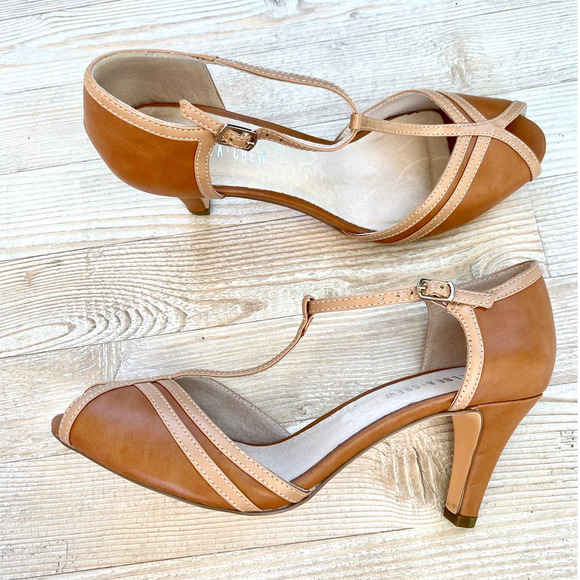 chelsea crew Shoes - Chelsea Crew Lester T-Strap Peep Toe‎ Pumps | Cognac Brown Size 41